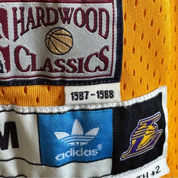 Vintage Kobe Bryant 1987-1988 Hardwood Classics Jersey size Medium - Picture 6 of 13
